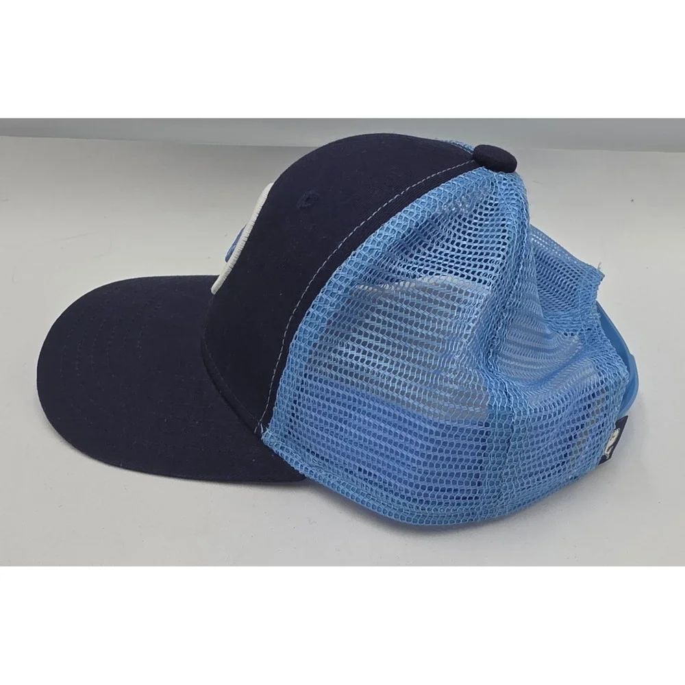 Vineyard Vines Trucker Hat Kids Navy Blue Whale Logo Snapback Baby Blue Mesh
